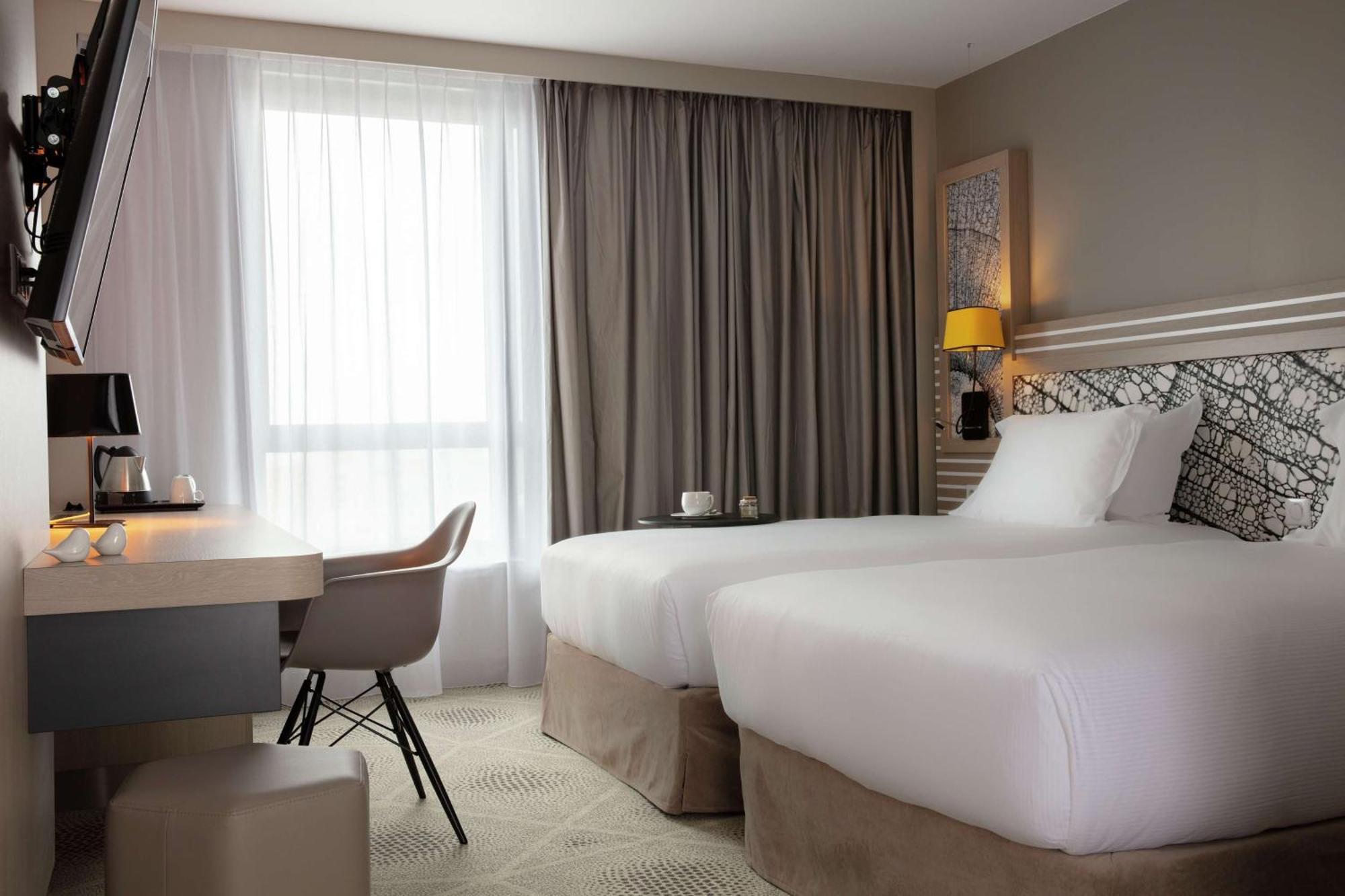 Hilton Garden Inn Paris Massy Massy  Exterior photo