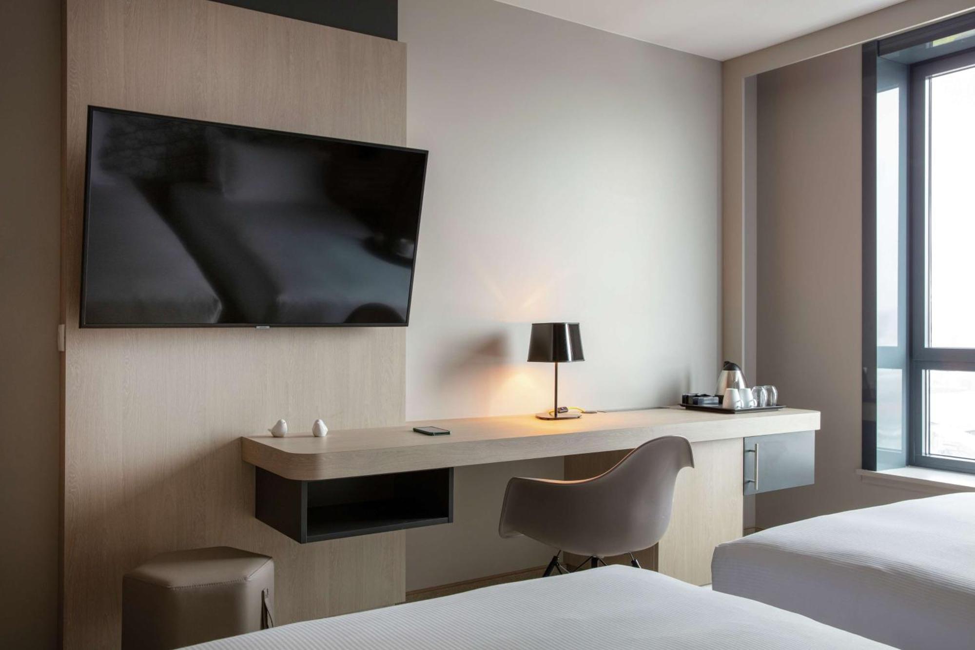 Hilton Garden Inn Paris Massy Massy  Exterior photo