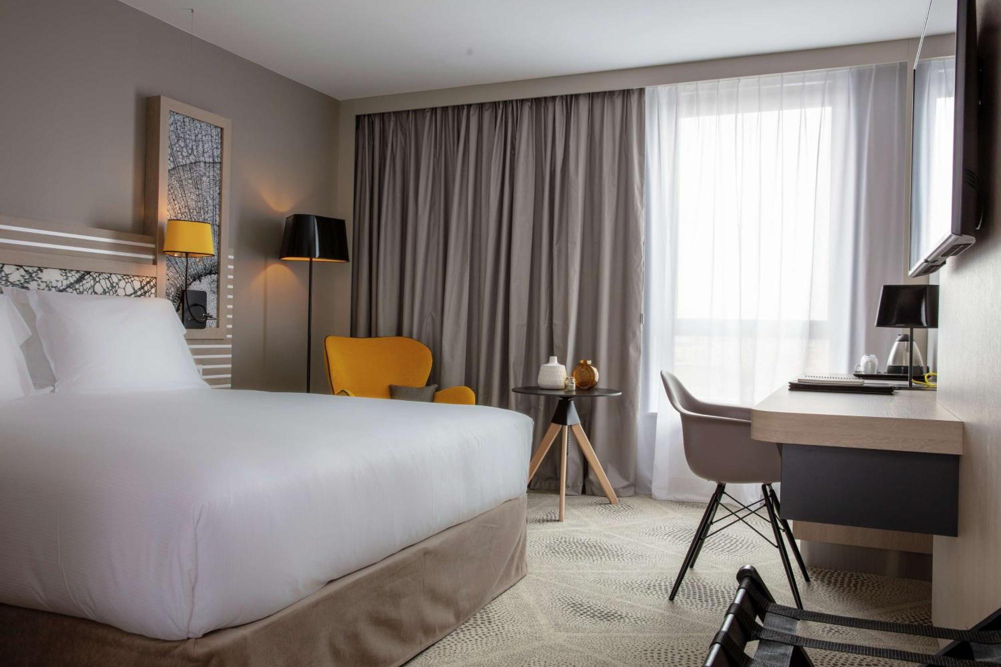 Hilton Garden Inn Paris Massy Massy  Exterior photo